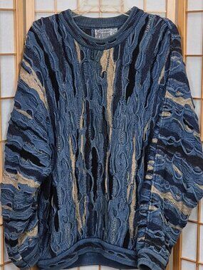 Coogi Blues men's crewneck sweater blue black tan  EUC size Medium